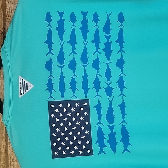Columbia PFG Aqua Long Sleeve with Flag on Back Size Small - Picture 8 of 8